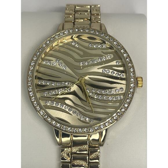 Gold Tone Textured Style Crystal Bezel Bracelet Watch Women\'s Trendy Fashion NEW